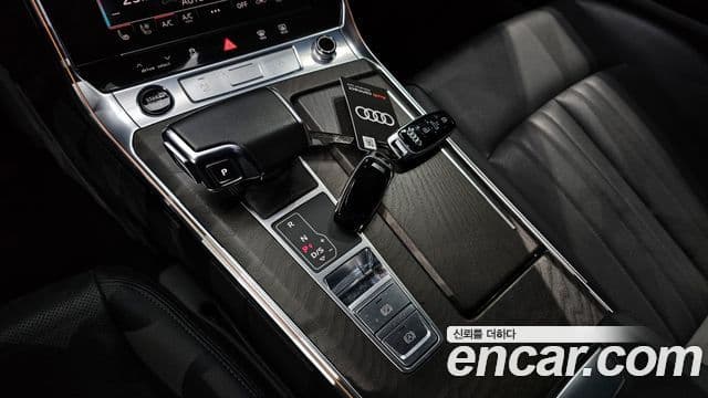 Audi A6 2022 — ფოტო 8/20