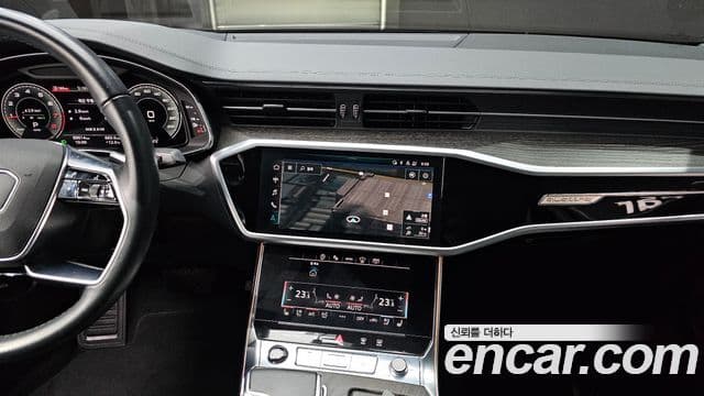 Audi A6 2022 — ფოტო 13/20