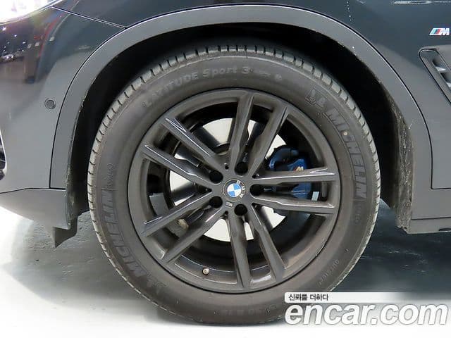 BMW X4 2020 — Photo 18/19