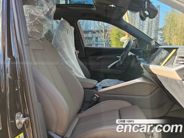 Audi Q5 2025 — Şəkil 8/19