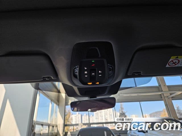 Audi Q5 2025 — Şəkil 17/19