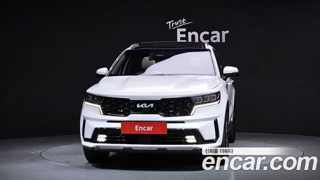 Kia Sorento 2023 — ფოტო 3/20