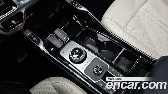 Kia Sorento 2023 — ფოტო 9/20