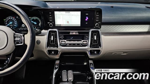 Kia Sorento 2023 — ფოტო 14/20