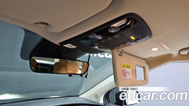 Kia Carnival 2021 — ფოტო 19/20