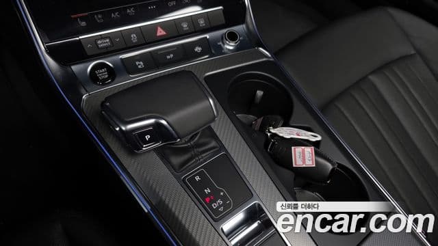 Audi A6 2021 — ფოტო 7/20