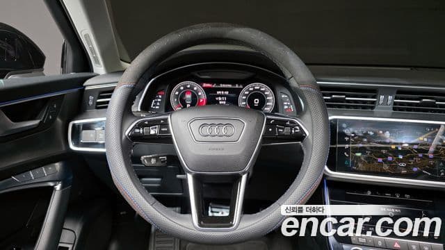 Audi A6 2021 — ფოტო 13/20