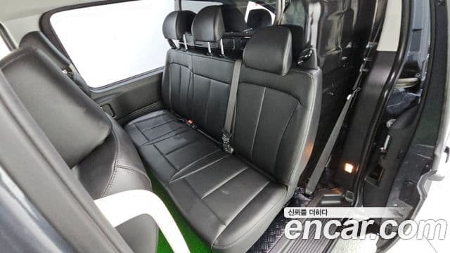 Hyundai Staria 2024 — ფოტო 12/20