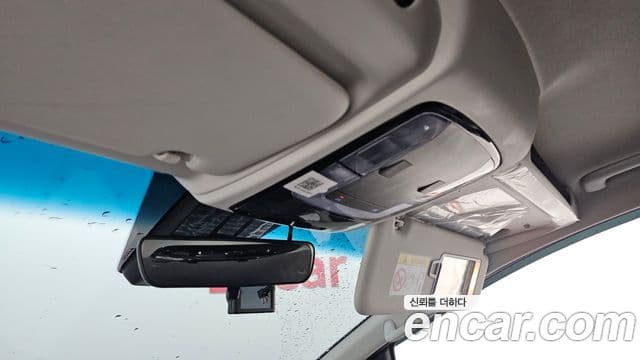 Hyundai Staria 2024 — ფოტო 17/20