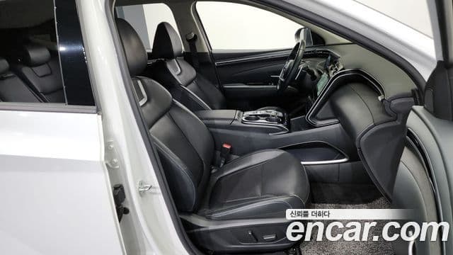 Hyundai Tucson Hybrid 2022 — Photo 13/20