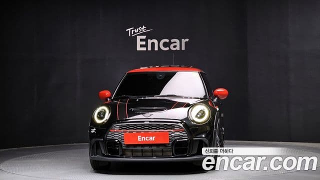 Mini Cooper S 2023 — ფოტო 3/20