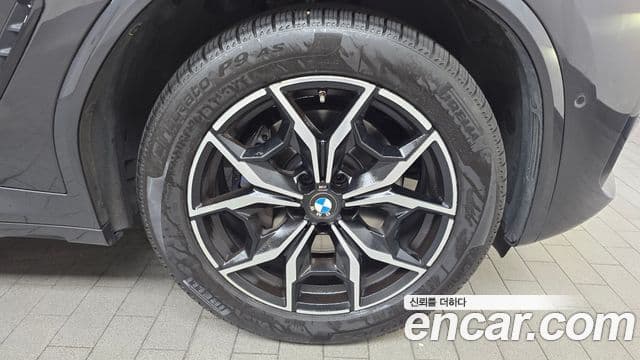 BMW X4 2022 — фото 5 из 20