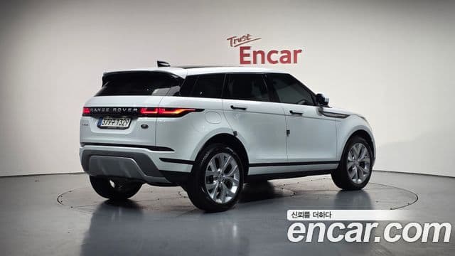 Land Rover Range Rover Evoque 2021 — Фото 2/20
