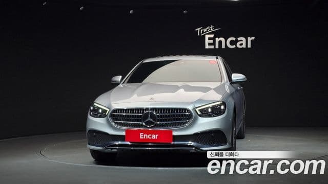 Mercedes-Benz E-Class 2022 — ფოტო 3/20