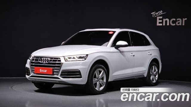 Audi Q5 2020 — ფოტო 1/20