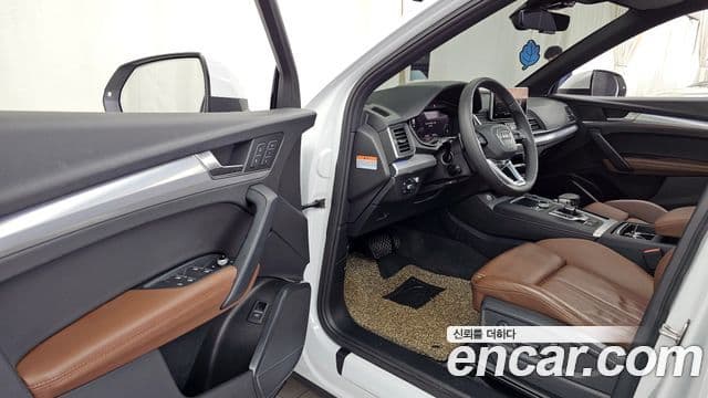 Audi Q5 2020 — ფოტო 10/20