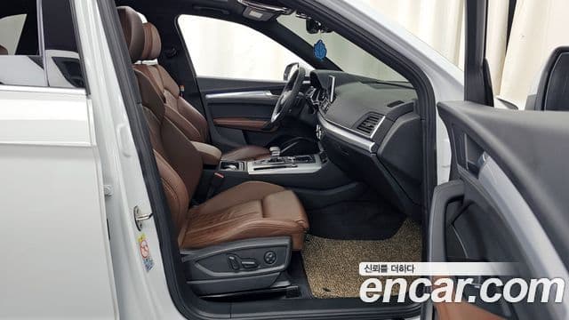 Audi Q5 2020 — ფოტო 11/20