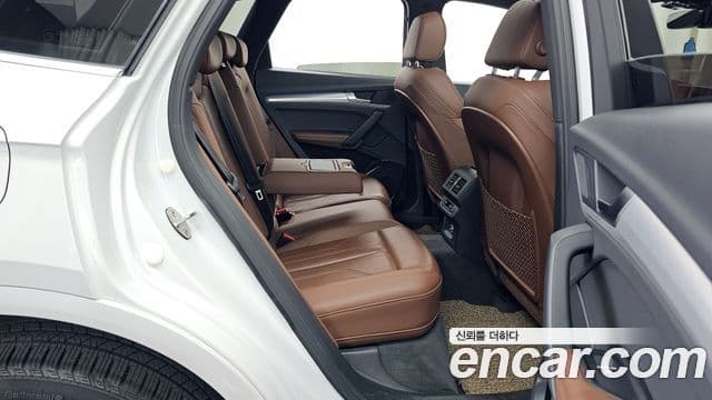 Audi Q5 2020 — ფოტო 12/20