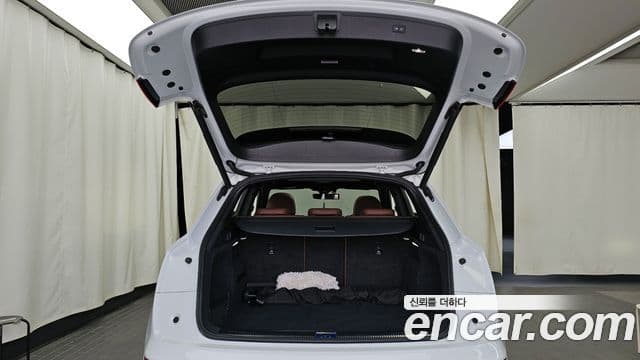 Audi Q5 2020 — ფოტო 20/20