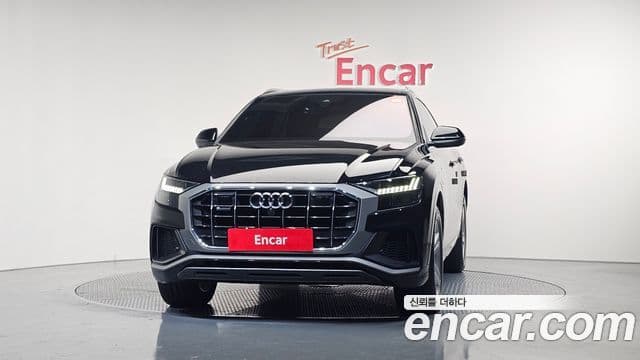 Audi Q8 2020 — Photo 4/20
