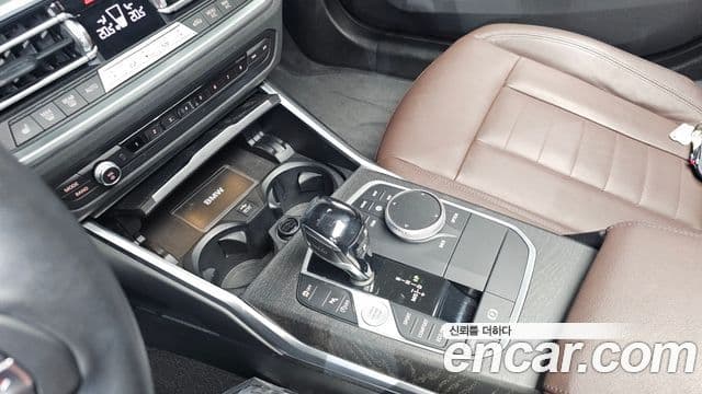 BMW 3 Series 2020 — ფოტო 19/20