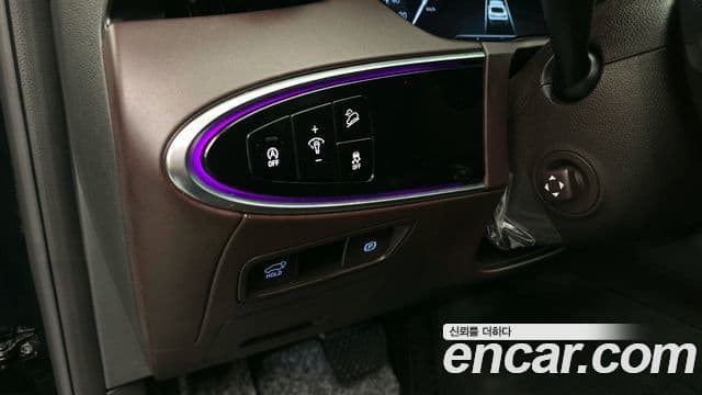 Genesis GV70 2021 — Şəkil 13/20