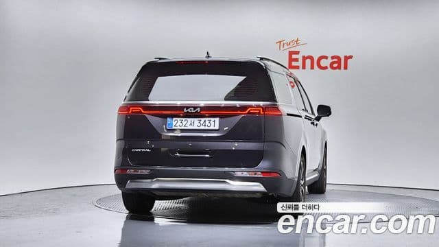 Kia Carnival 2023 — Фото 4/20