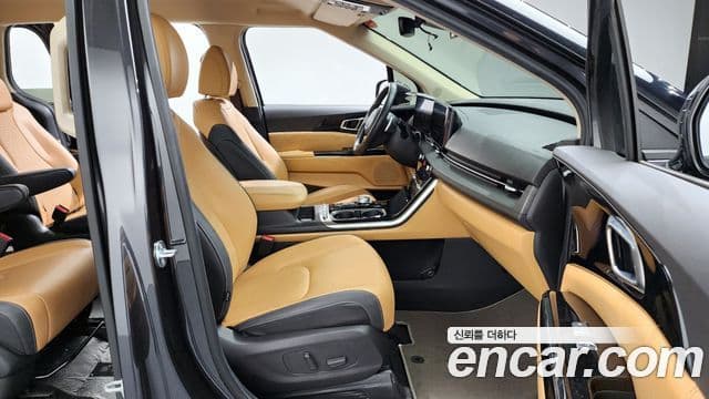 Kia Carnival 2023 — Фото 10/20