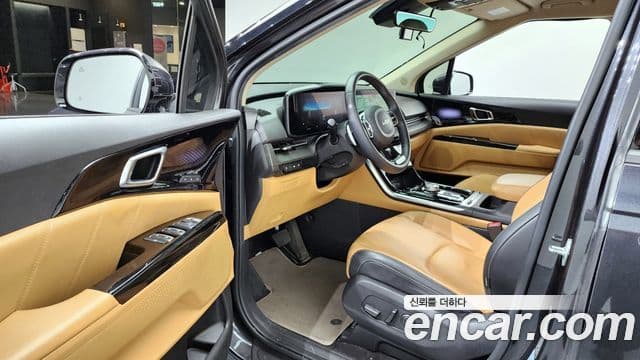 Kia Carnival 2023 — Фото 12/20