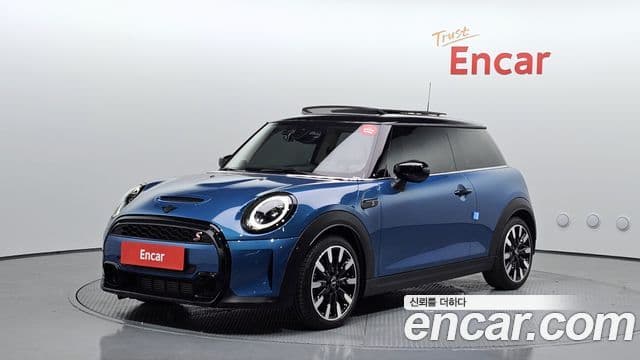 Mini Cooper S 2023 — ფოტო 1/20