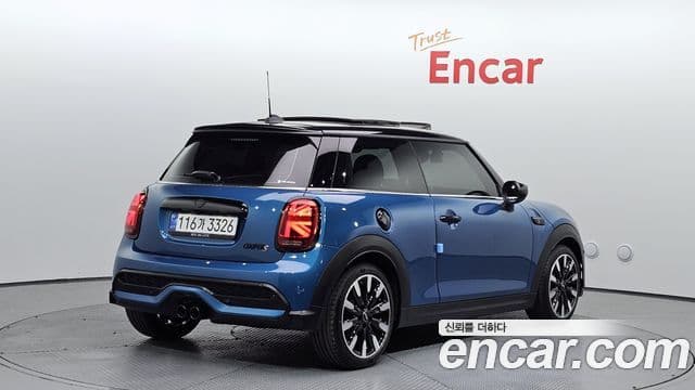 Mini Cooper S 2023 — ფოტო 2/20