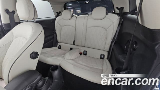 Mini Cooper S 2023 — ფოტო 11/20