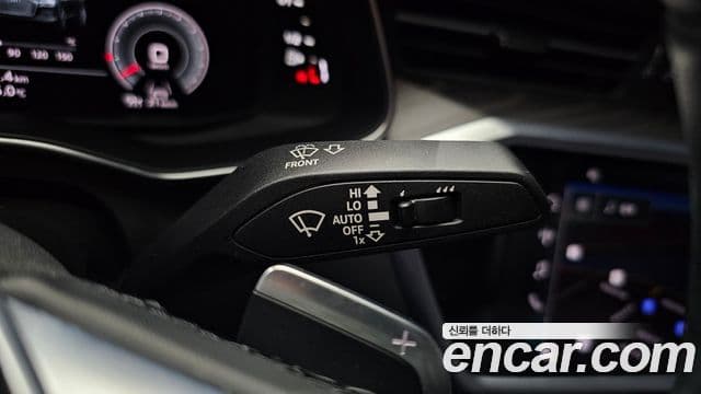 Audi A6 2023 — ფოტო 16/20