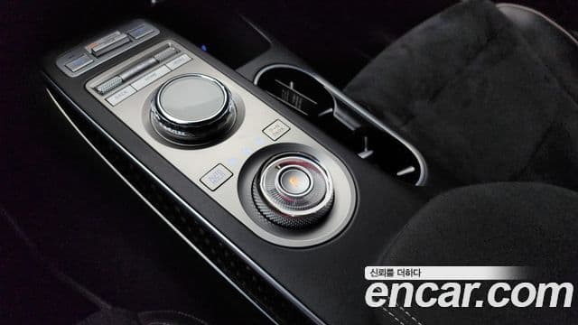 Genesis GV70 2021 — Şəkil 9/20