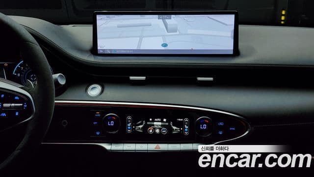 Genesis GV70 2021 — Şəkil 15/20