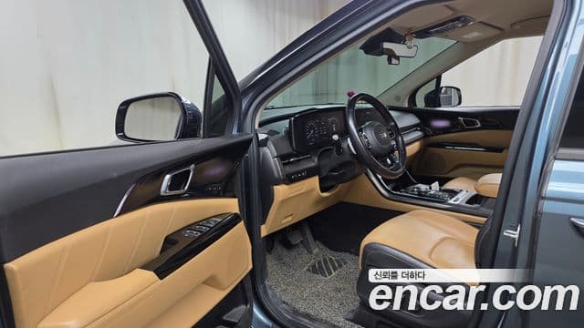 Kia Carnival 2020 — ფოტო 10/20