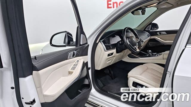 BMW X7 2021 — ფოტო 10/20