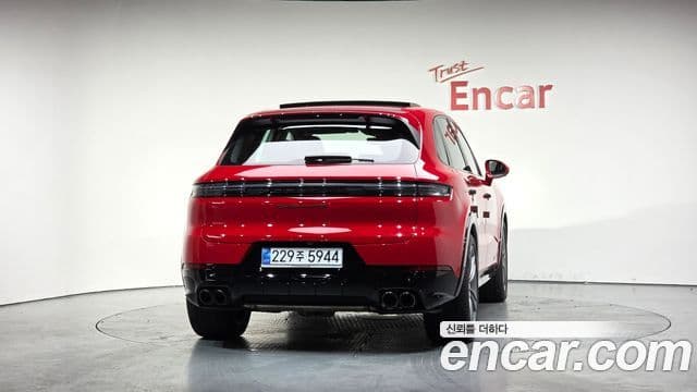 Porsche Cayenne 2025 — Фото 4/20