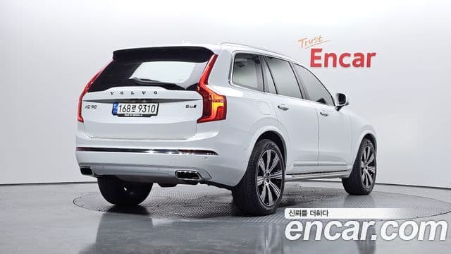 Volvo XC90 2021 — ფოტო 10/20