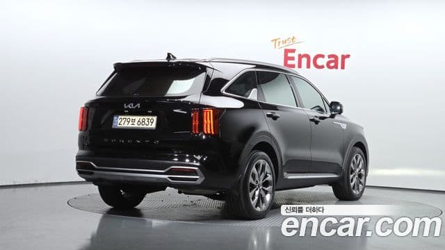 Kia Sorento 2021 — ფოტო 2/20