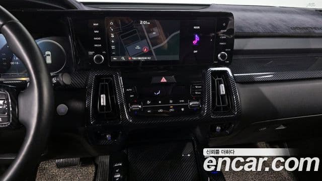 Kia Sorento 2021 — ფოტო 16/20