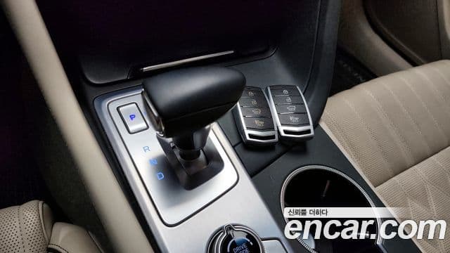Genesis G70 2019 — ფოტო 7/20