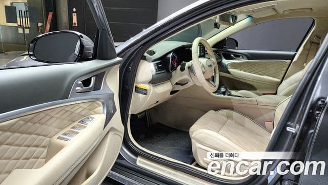 Genesis G70 2019 — ფოტო 11/20