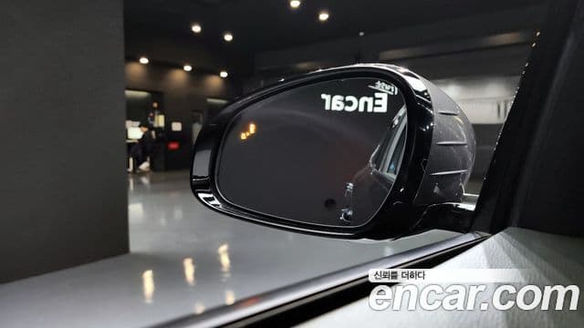 Genesis G70 2019 — ფოტო 17/20