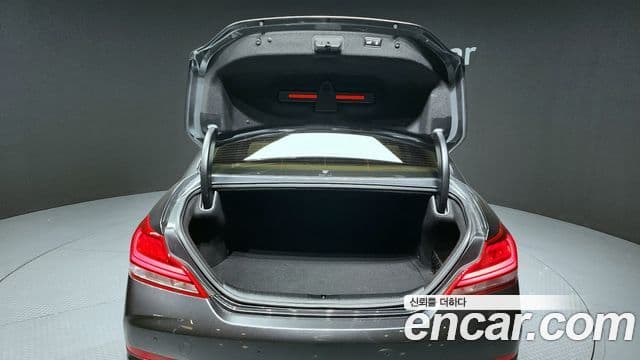 Genesis G70 2019 — ფოტო 20/20