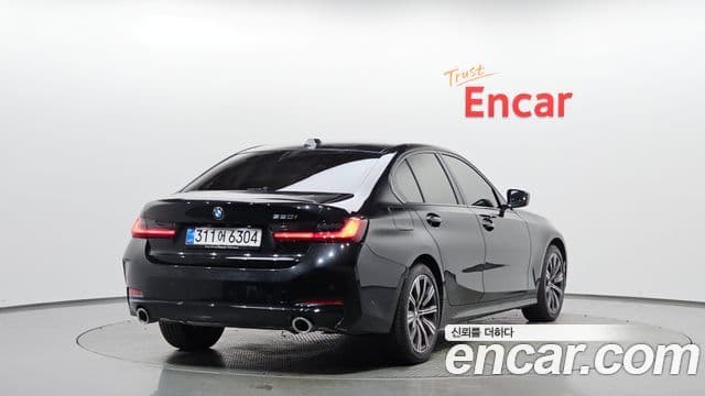BMW 3 Series 2025 — ფოტო 2/20