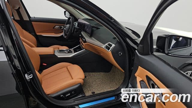BMW 3 Series 2025 — фото 10 из 20
