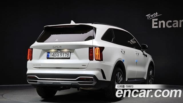Kia Sorento 2023 — Şəkil 2/20