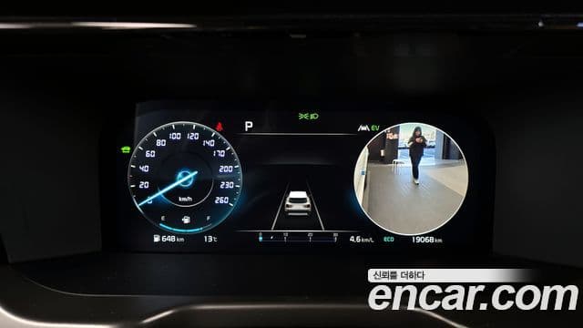 Kia Sorento 2023 — Şəkil 8/20