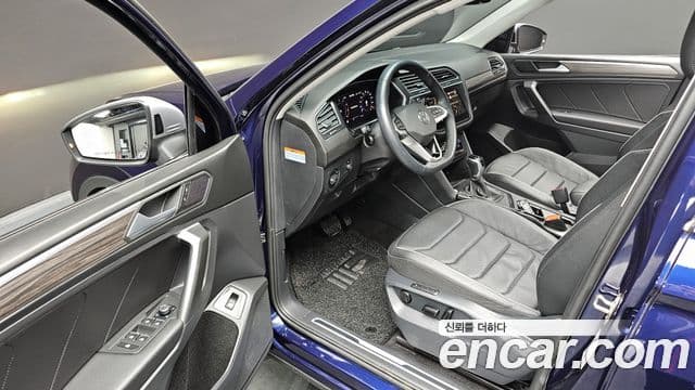 Volkswagen Tiguan Allspace 2023 — ფოტო 12/20